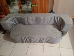 sofa Cumbed urgent for Sale