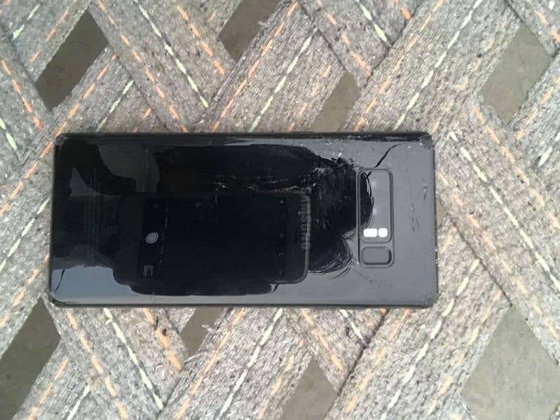 Samsung note 8 all ok official pta thora sa touch tuta huva ha baki ok 1