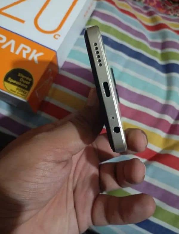 Techno Spark 20c Good condition full box (Exchange Possible) 5