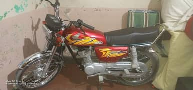 Honda 125 red colour