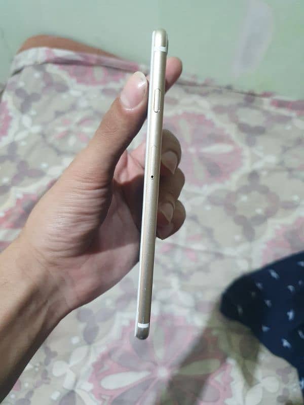 iphone 6 plus 10/10 condition non pta 2