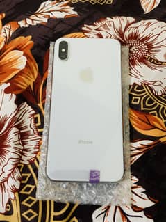 I phone xsmax   64gb  JV