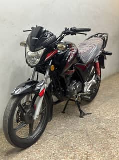 Honda cb150f 2017 model ( low millage )