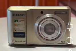 Song Cybershot Dsc s2000 With AA Batteries And Batteries Charger