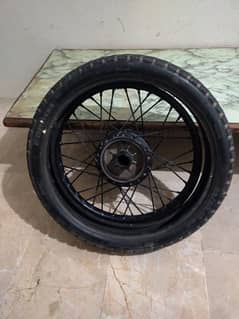 Suzuki 15o Drum aur Tyre used parts