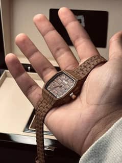 **"Limited wooden Edition Watch – Excellent Condition!"**