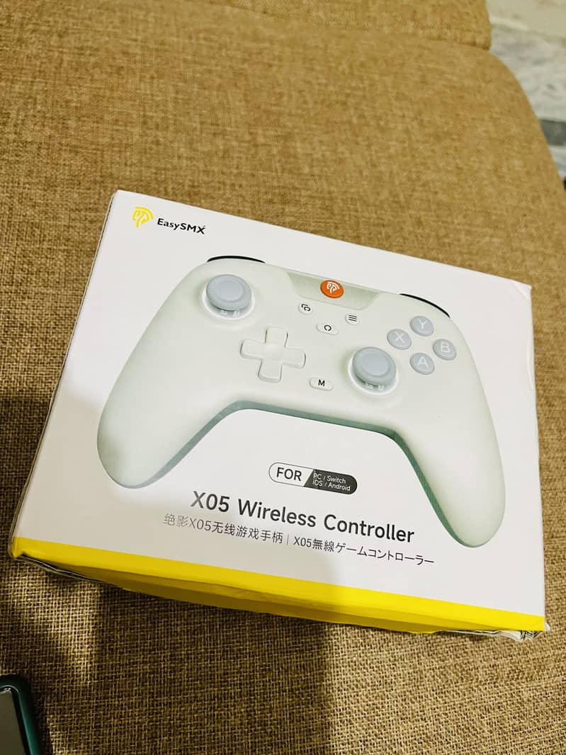 EasySMX x05 wireless game controller box pack 0