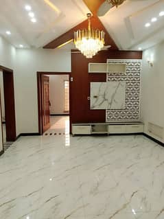 10 Marla Beautiful Upper Portion for Rent
