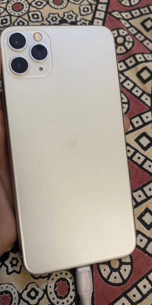 Iphone 11 pro max 256 gb non pta good condition 2