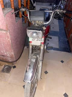Honda CD 70 2013 (03104775436)
