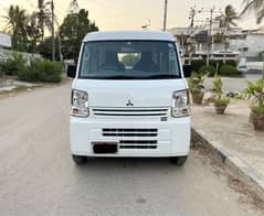 Mitsubishi Minicab ( Suzuki Every )