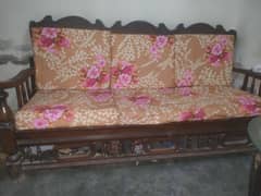 Sofa Set PURE WOOD 5 SEATER SEE Add Very Good Condition