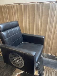 SALON / Beauty Parlor Full Setup Chairs Mirror