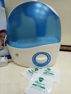 VICKS COOL MIST HUMIDIFIER BRAND NEW BOX PACKED NEVER USED
