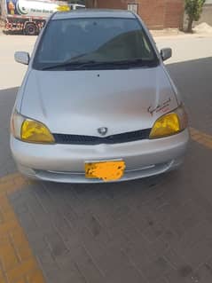 Toyota Platz 2002