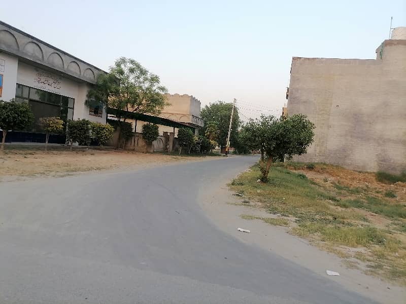 5 Marla Plot For Sale In Block. F With Out Gas 3