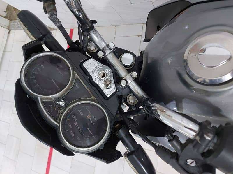 Honda cb 150 2022 Karachi 3