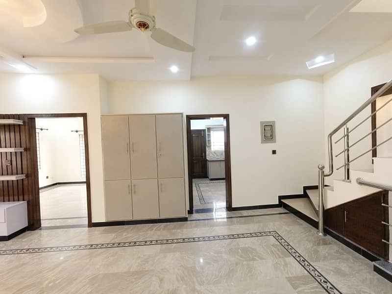 Brand New House For Sale In G-15 Size 30*60 Double Story Near Markaz Masjid Park Best Location 5