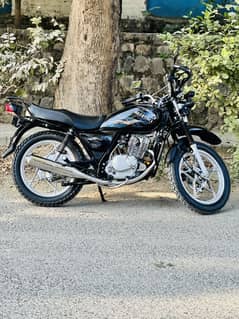suzuki gs150 SE