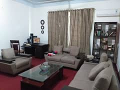 Fair-Priced 1 Kanal House Available In Model Town