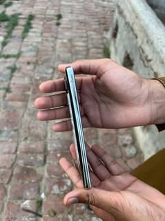 Aquos R2 japani mobile gaming phone memory 4/64 condition 9/10 results
