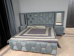 2 BEDS WITH DRESSING FOR SALE.