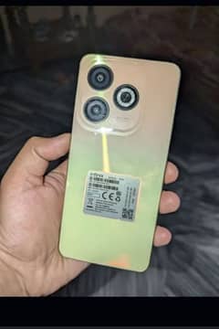 Infinix smart 8 4/64 box charger sath hai no open no repair