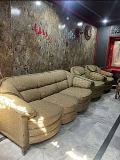 5 Seater Sofa Set Urgent For Sale