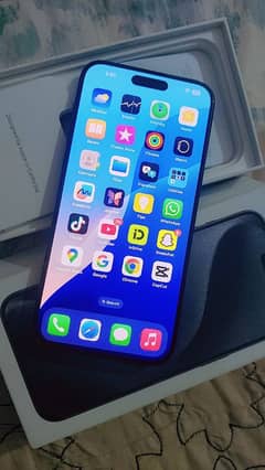 15 pro max 256 CA model