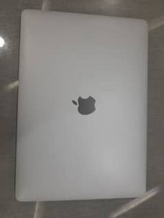 MacBook Pro 2017 – 13” | Core i5 | 8GB RAM | 256GB SSD