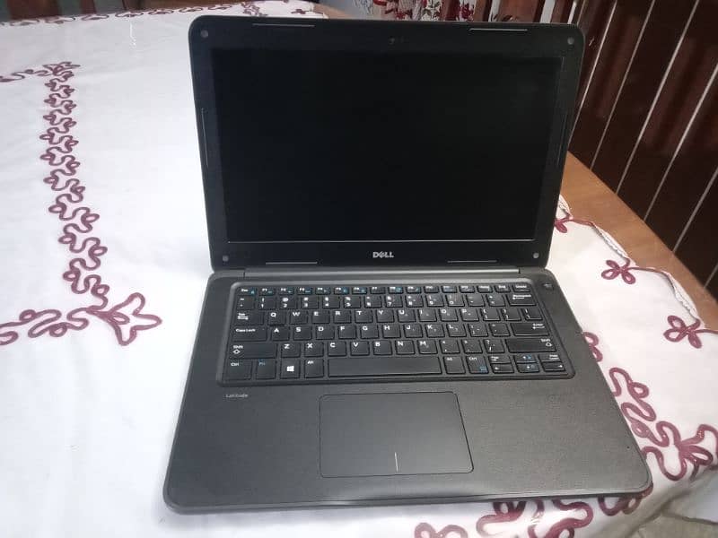 Dell 3380 core i3 6th gen slim laptop 1