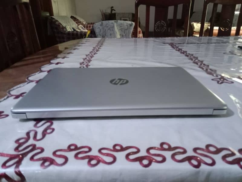 HP NoteBook core i5 10th gen 2gb GPU 7