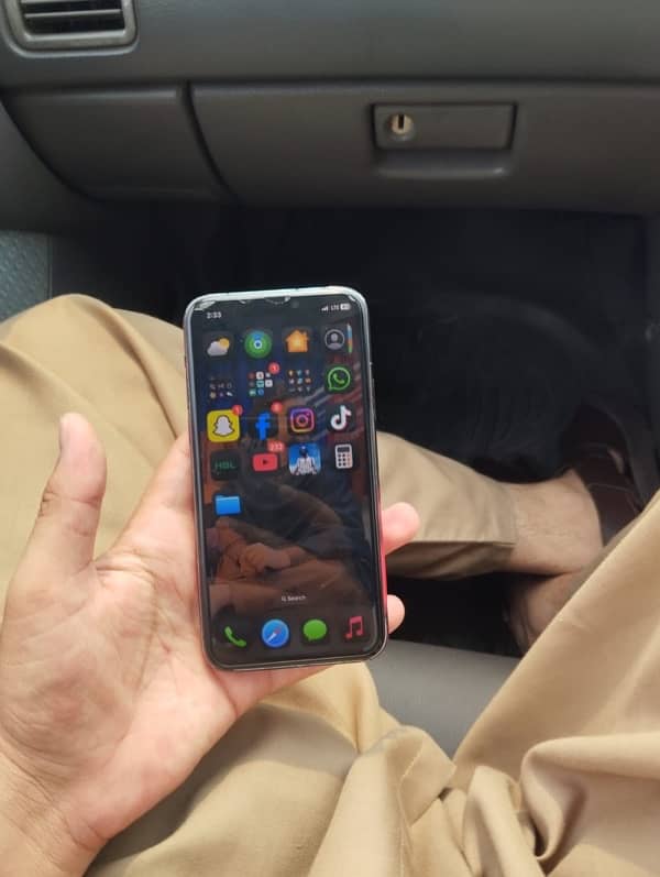 I phone 11 pro pta 0