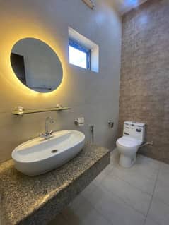 Top city 2 bed apartment on installments