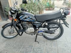 Suzuki GS 150 | Model 2016