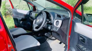 Toyota Vitz 2012 total guneune mechanically ok all documents clear