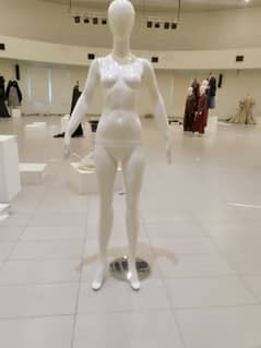 mannequin ,6 feet height,glossy surface,imported quality