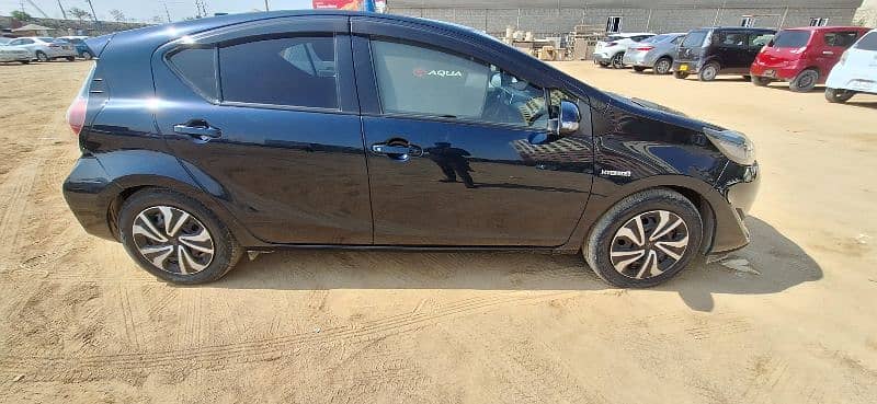 Toyota Aqua 2017 8