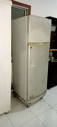 Dawlance fridge 12 cu ft