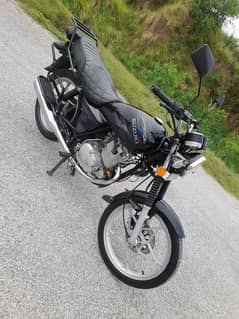 SUZUKI GS-150-SE AVAILABLE FOR SALE . ISLAMABAD