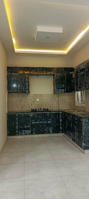 Building with Basement+Ground+4 14