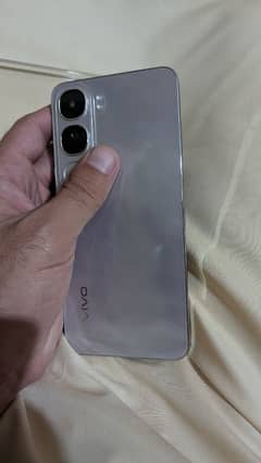 Vivo Y200