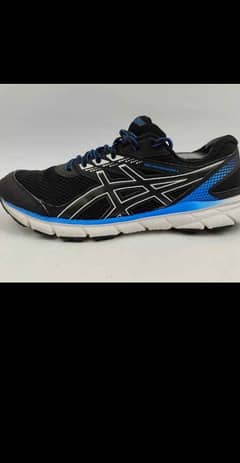 Asics Windhawk 3 In Very Excellent Condition.