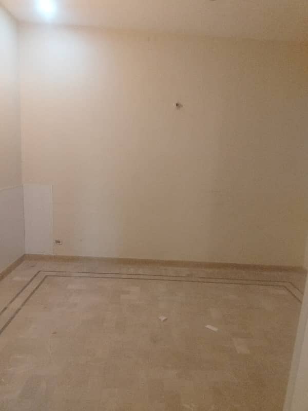 5 Marla Lower portion available for rent phase 4 DHA Lahore 3