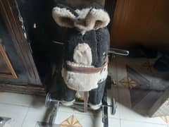 rocking and walking . . . kids riding horse . . . musical