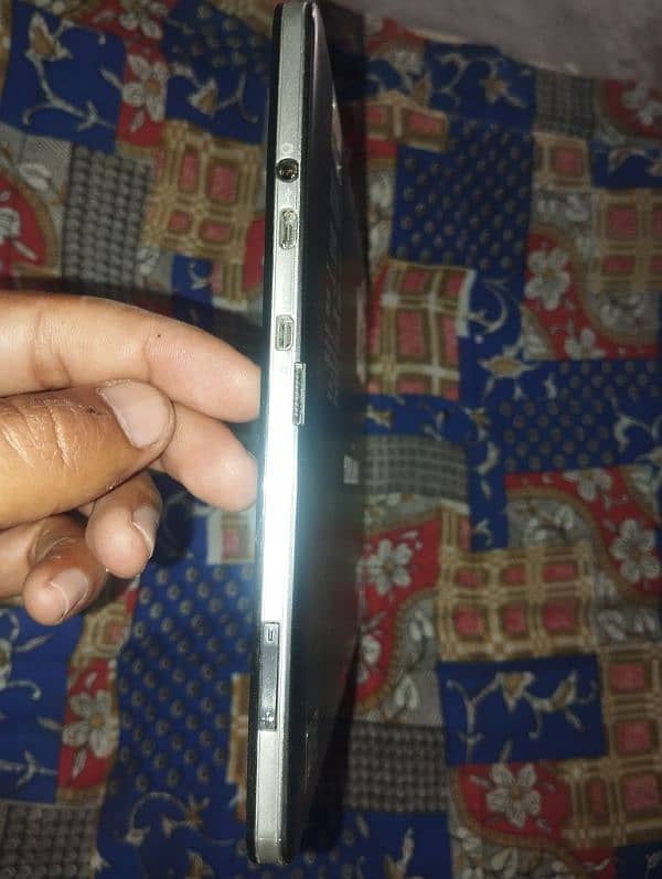 android larg Tab 5