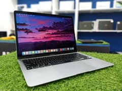 Macbook Air M1 2020 13 inch 16/512 space grey 91 cycles with charger