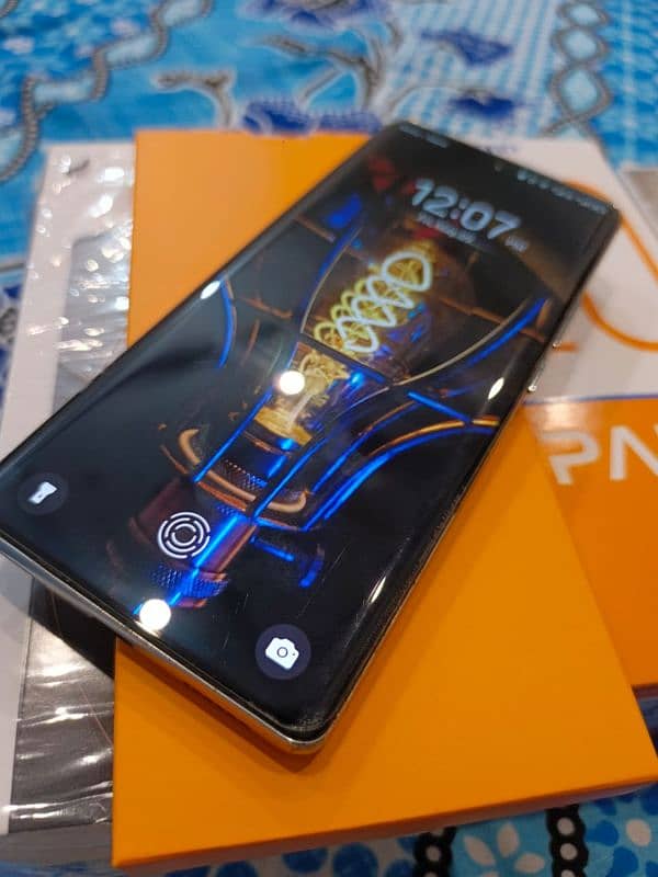 TECNO SPARK 20 PRO+(edge display) 1