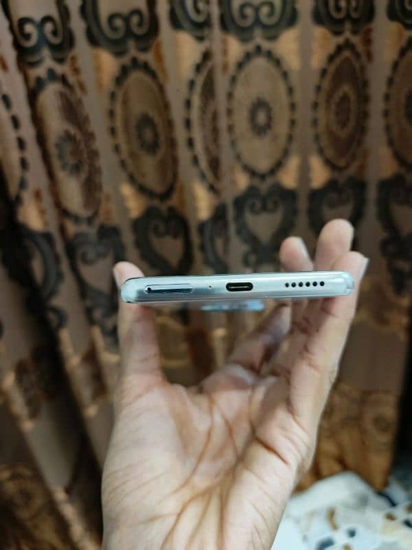 TECNO SPARK 20 PRO+(edge display) 2
