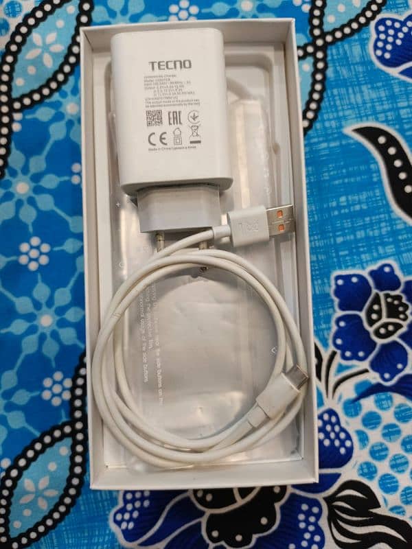 TECNO SPARK 20 PRO+(edge display) 8